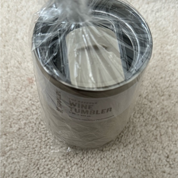 🆕 NWT Stanley Cream Tumbler Travel Sports Beach On the Go Happy Hour Coffee - Picture 4 of 7